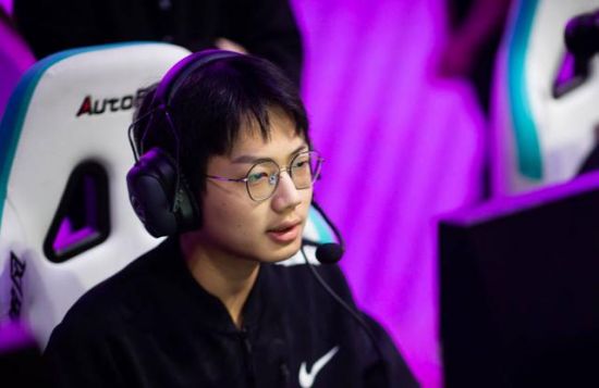 苹果CEO库克北京之行揭示游戏新战略